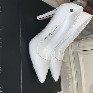 Size 4.5 White Calvin Klein Pump